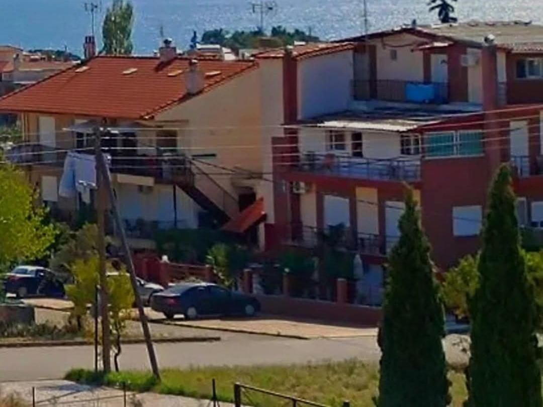 Blue Moon Apartments Неа-Міханіона Екстер'єр фото